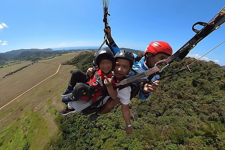 VIP Trindem Paragliding Family Flight - Photo 1 of 11